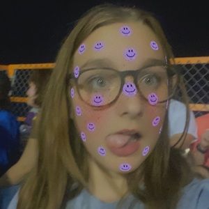 Meet your Posher, Caitlyn